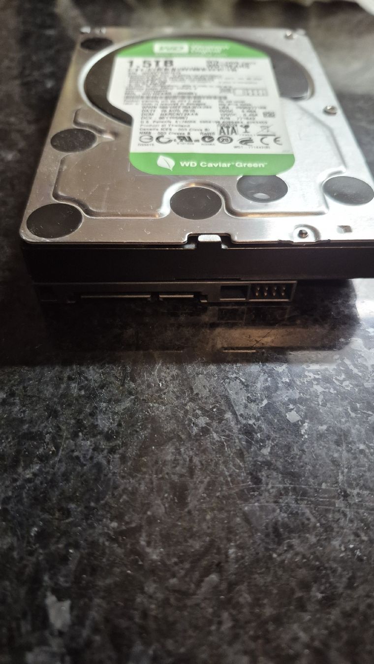 Western Digital Harddisks: 1.5 tb wd  – Gebraucht aus Léchelles von sim7891