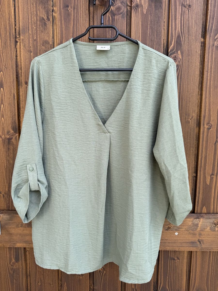 Chemisiers: Bluse grün Gr. 36 – D'occasion à Rorbas par Zunnii