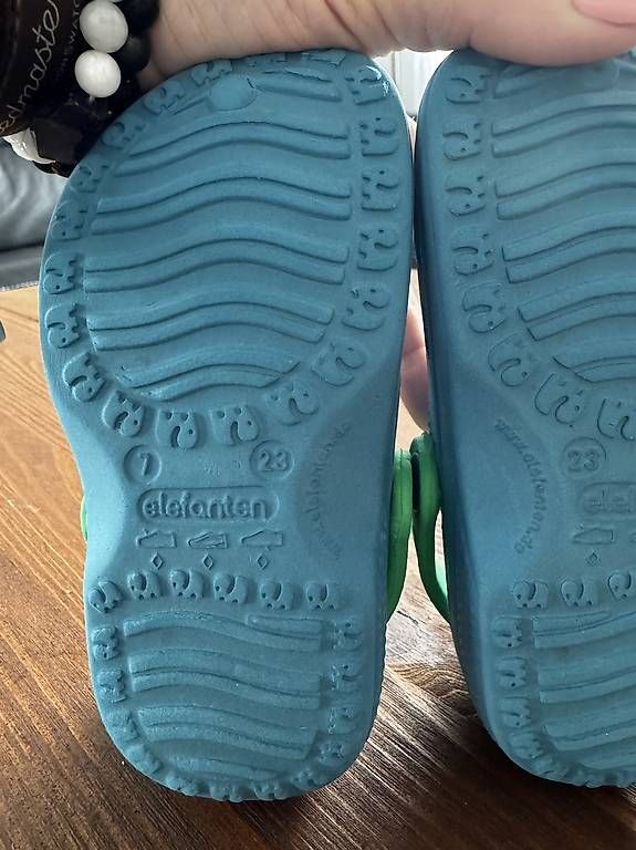 Scarpe per ragazzi: Elephanten Hausschuhe Gr. 23 – Usato da Berikon venduto da Naepli20 1