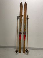 Ski (Nr. 34), Holzski von ca. 1950 mit schöner Lauffläche
