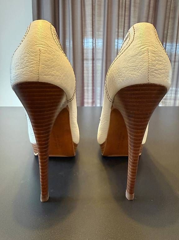Zara Scarpe da donna: Chaussures à talons Zara – Usato da Goumoens-la-Ville venduto da SandieF 4