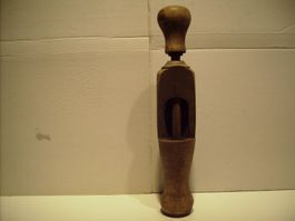 BOUCHONNEUSE DE BOUTEILLE