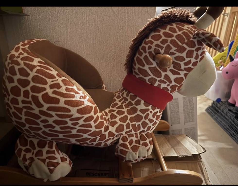 Spielzeuge: Schaukel Giraffe – Gebraucht aus Chur von Gra.pa