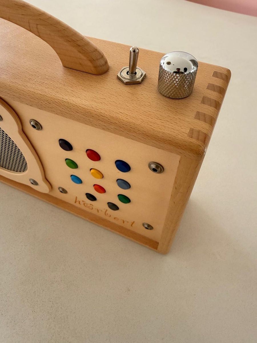 Hörbert Lettore multimediale portatile: Hörbert Musikbox Kinder Holz – Usato da Wädenswil venduto da celinecelineh 3