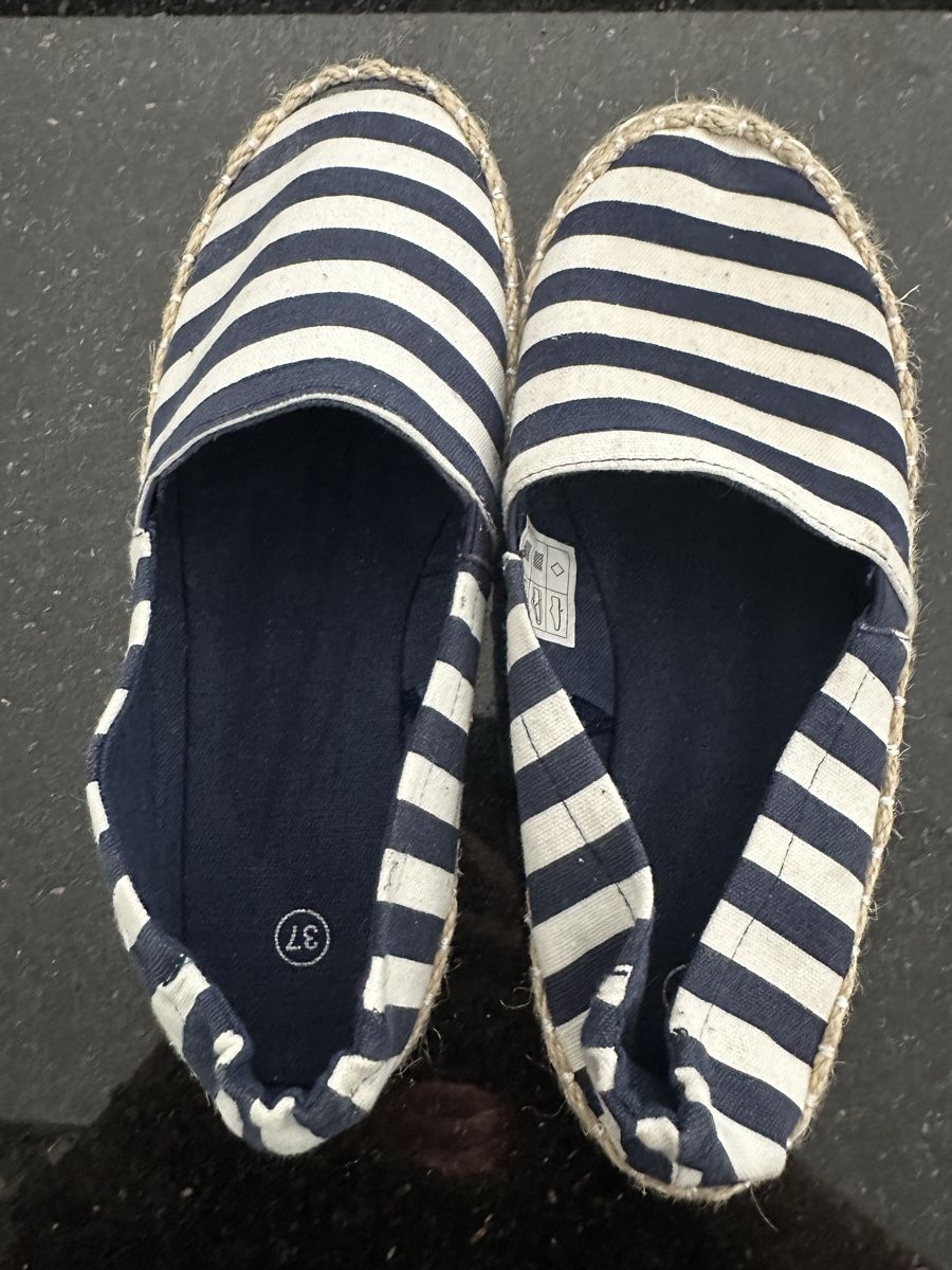 Scarpe da donna: Espadrilles Streifen Grösse 37 neu – Nuovo (secondo la descrizione) da Wetzikon ZH venduto da Sammer79