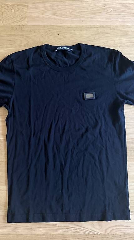 T-shirts: Dolce Gabbana Tshirt – D'occasion à Dietikon par Sara1409
