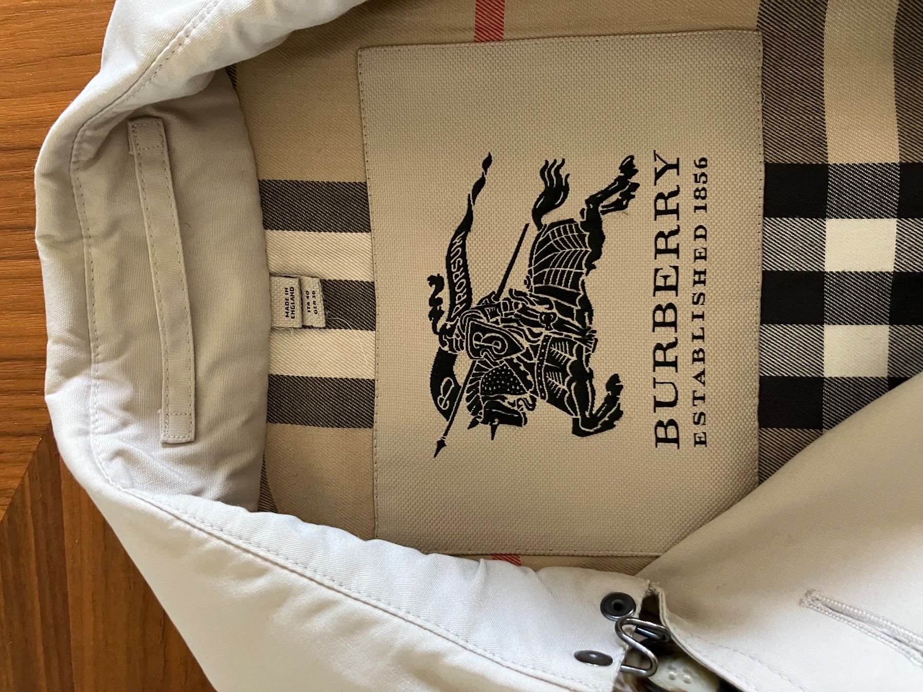 Burberry Cappotti: Burberry - trench 3/4 – Usato da Vich venduto da SophieCo 4