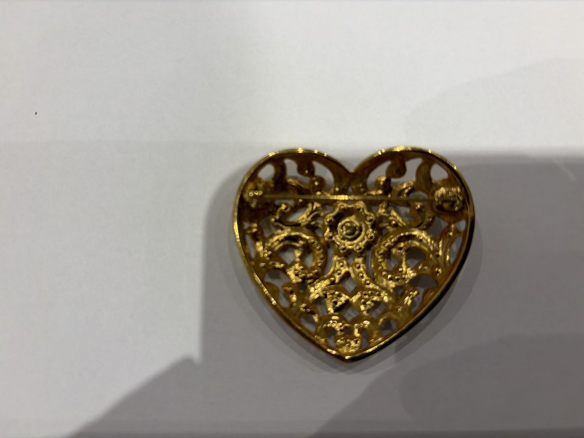 Spille & Fermagli: Herzbroche goldfarben mit Strasssteinen, schick! – Usato da Zürich venduto da Partagas0 1