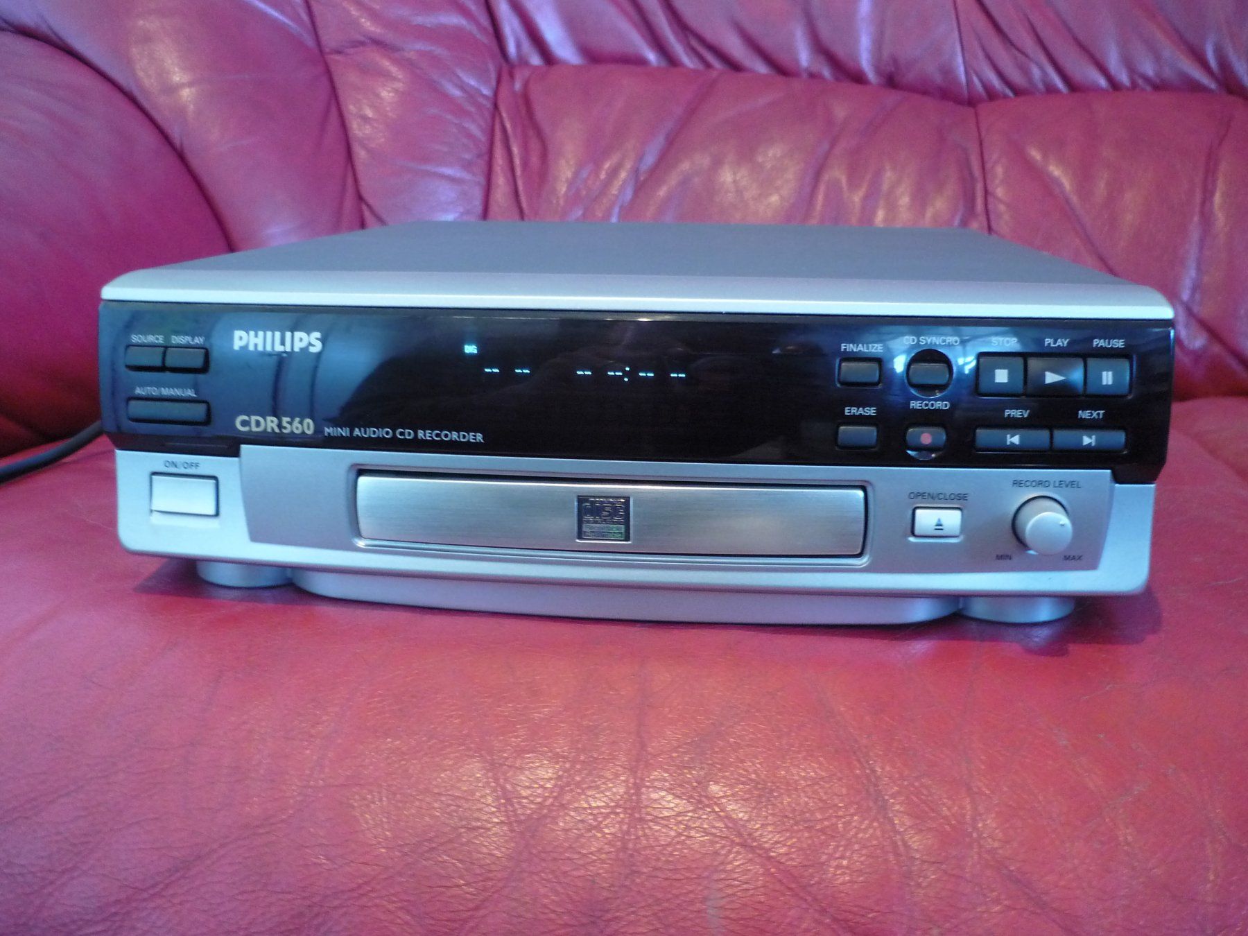 Philips Aufnahmegeräte: Mini CD Player Recorder Philips CDR 560  Audio - TOP – Gebraucht aus Beringen von