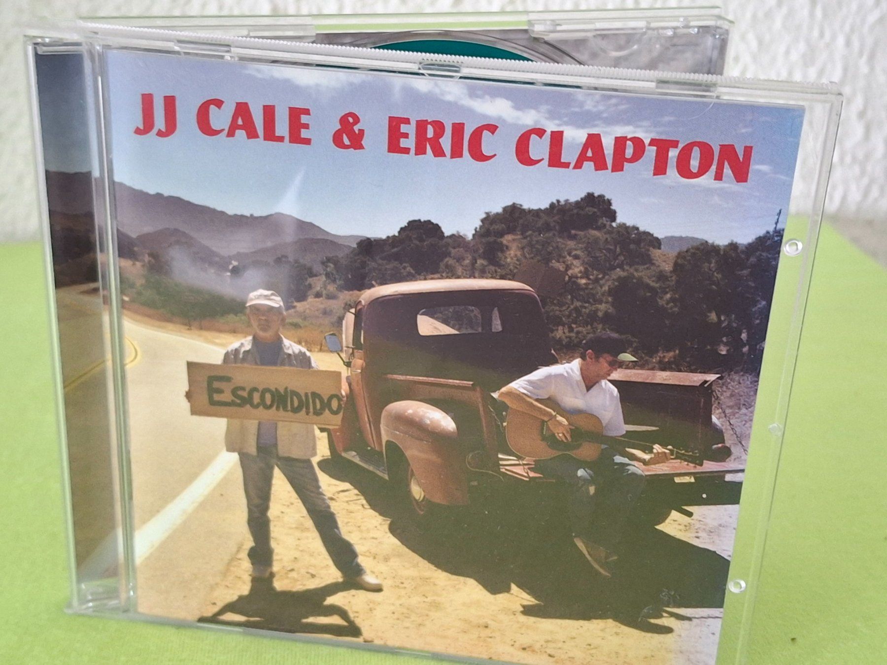 CDs: CD JJ Cale & Eric Clapton - The Road To 🟨 – Gebraucht aus Aarberg von Jackup1