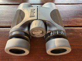 Jumelles Bushnell 10x42 étanches bon état