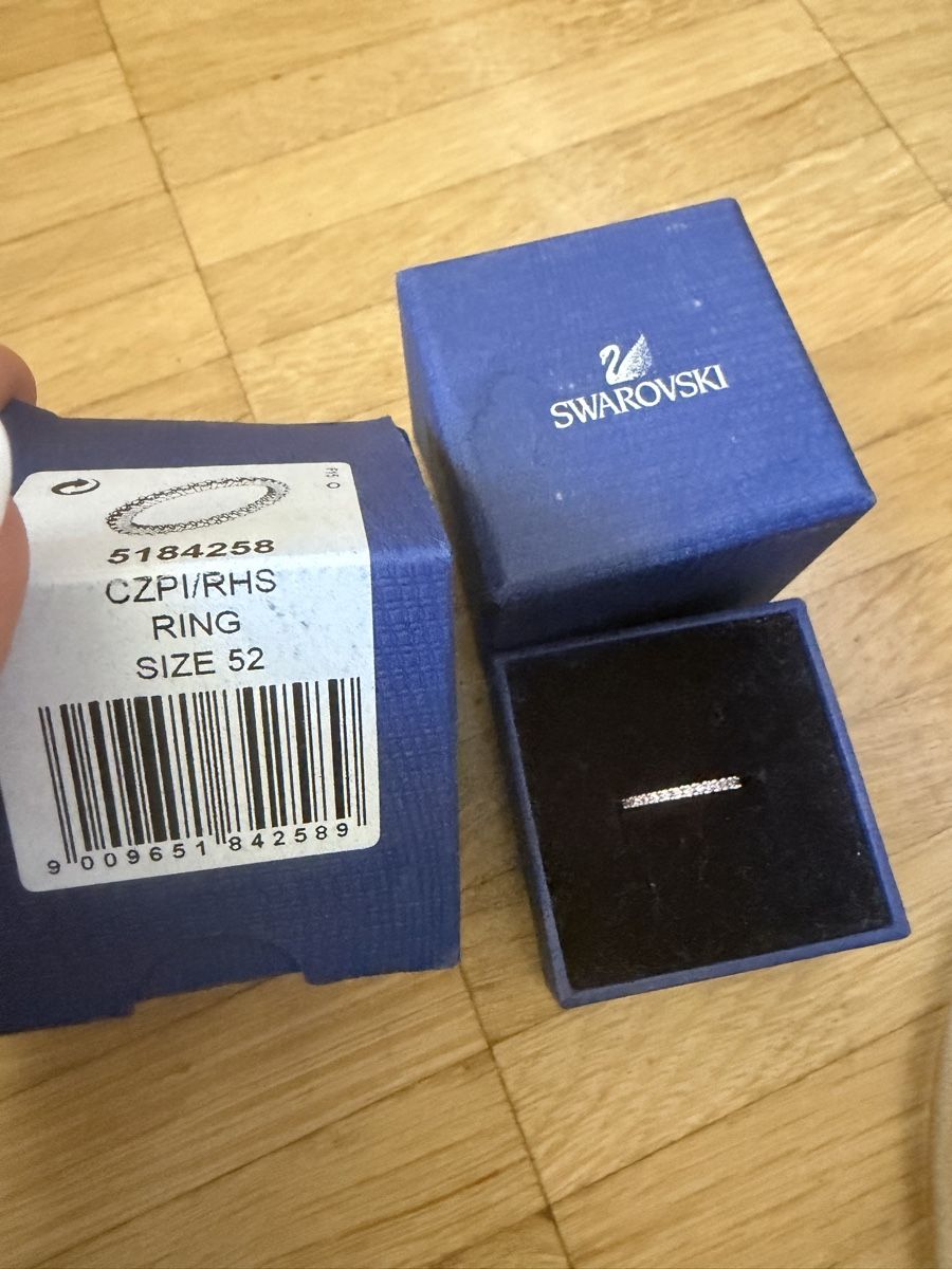 Anelli: Swarovski Ring – Grösse 52 – Nuovo e nell'imballaggio originale da Kilchberg ZH venduto da ari_28gp