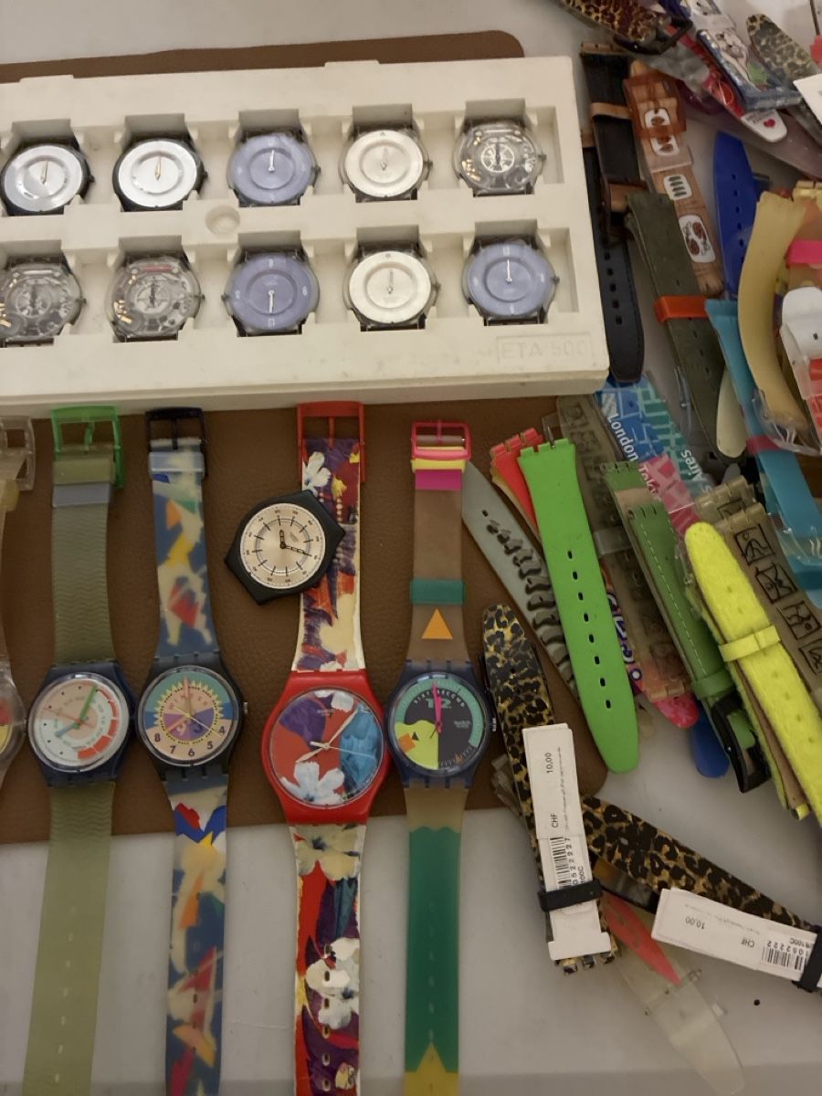 Swatch Orologi: Grosse lot swatch uhr mit bandeli – Difettoso da Chur venduto da jasi18 3