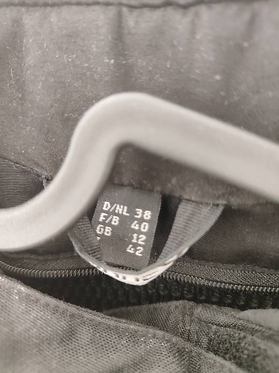 Giacche: Motorradjacke Dane / Damen / Gr. 40 – Usato da Pfäffikon ZH venduto da Lafayette. 2
