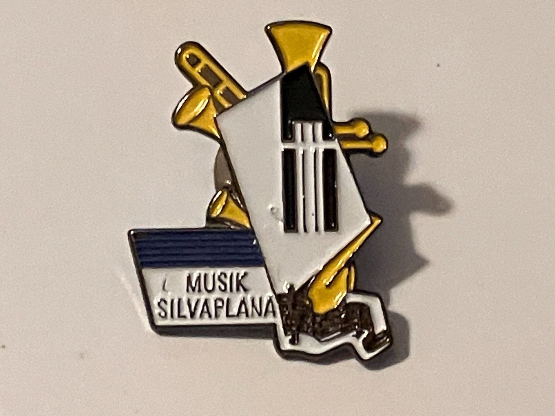 Placchette & Badge: 1 Pin Musik Silvaplana – Usato da Basel venduto da djwwpp