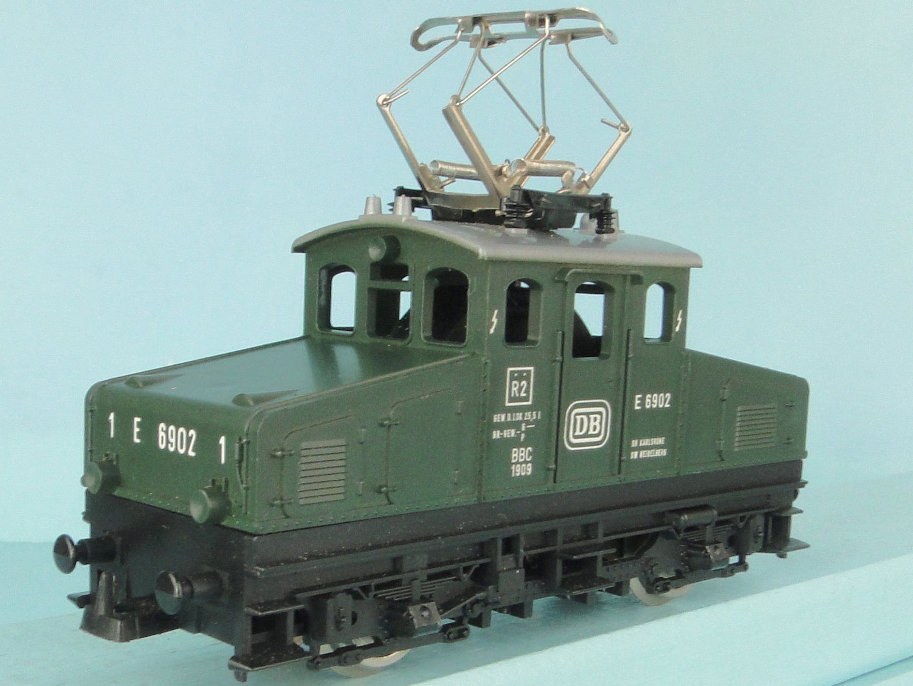 Lima Modelleisenbahnen: Lima H0 DB E 6902 – Defekt aus Bülach von cann11