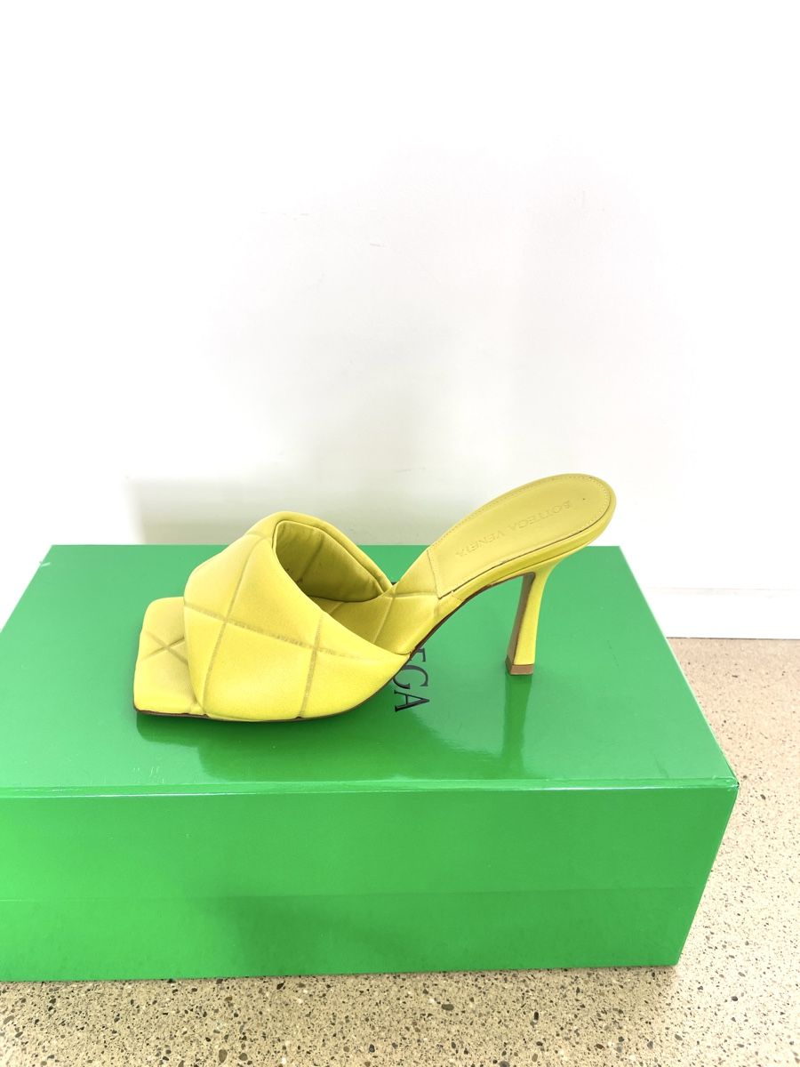 Bottega Veneta Damenschuhe: Bottega Veneta Lido Mules – Neu (gemäss Beschreibung) aus Stäfa von Nicole093 4
