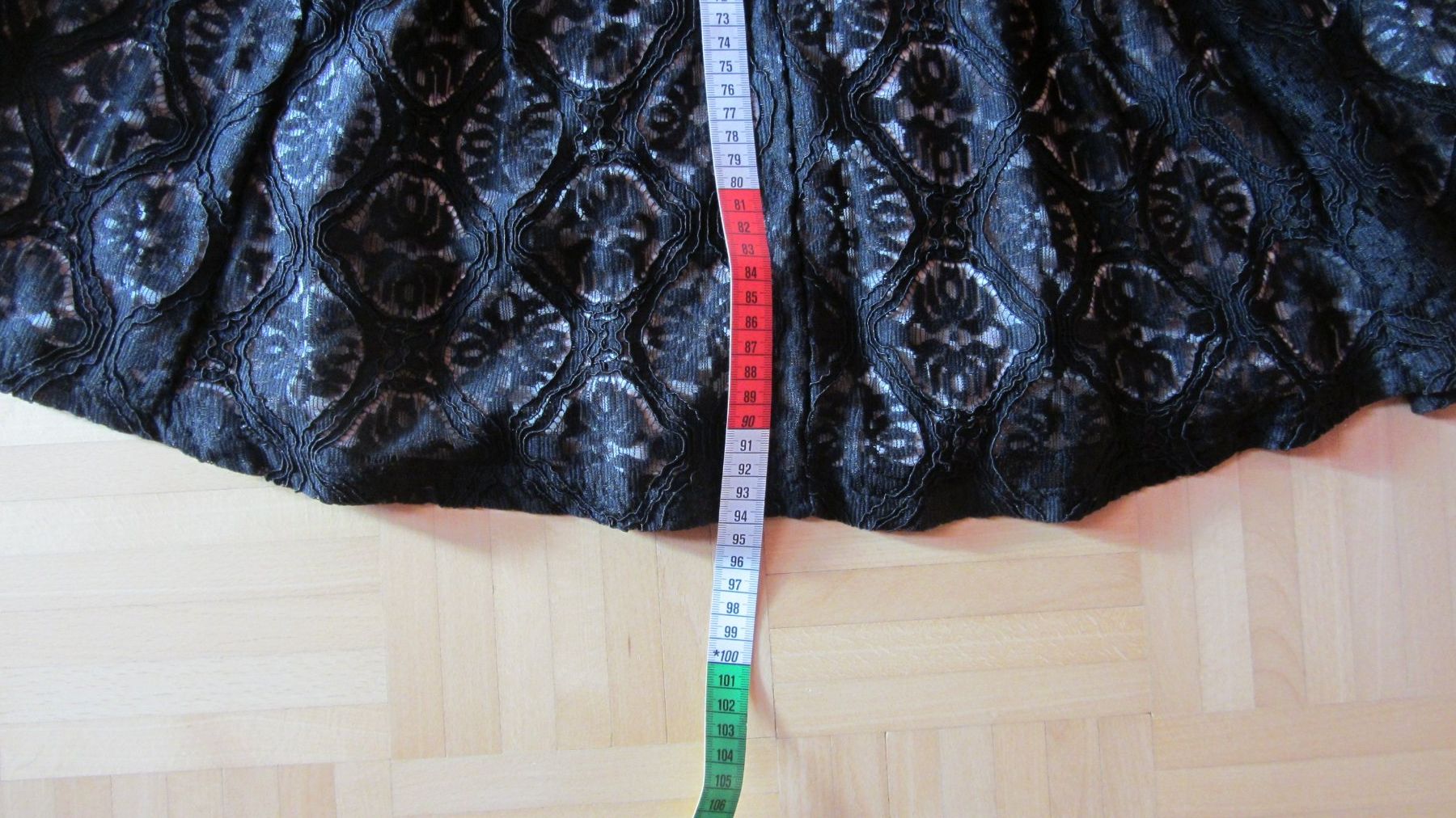 Kleider: Robe noire avec dessous rose poudré 40 – Gebraucht aus Oberried FR von berg04 5