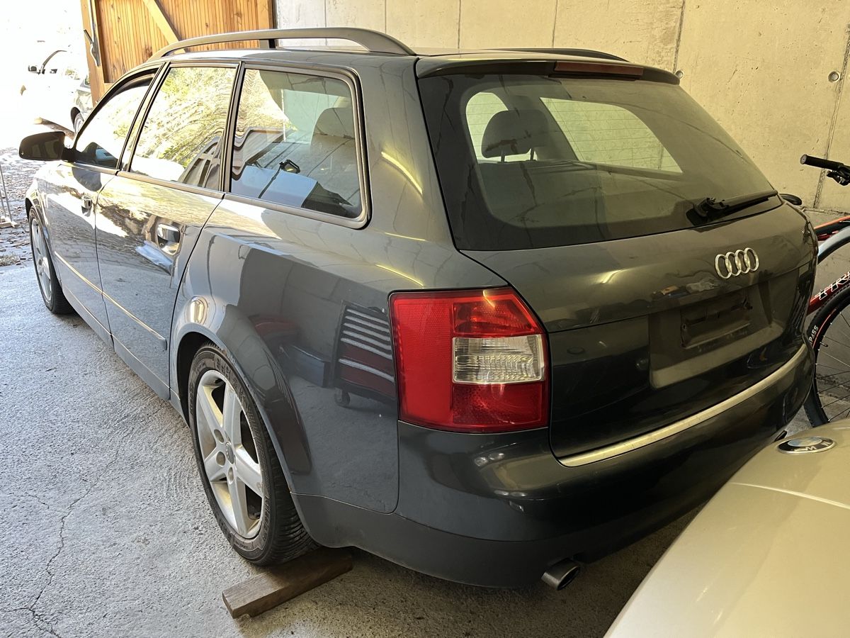 Audi Automobili: Audi A4 B6 Avant Quattro – Difettoso da Lenk im Simmental venduto da Treuthy 1