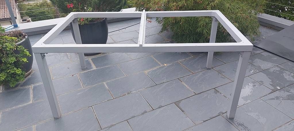 Tavoli: Garten-/Balkontisch – Usato da Kuettigen venduto da Tobiassli 1