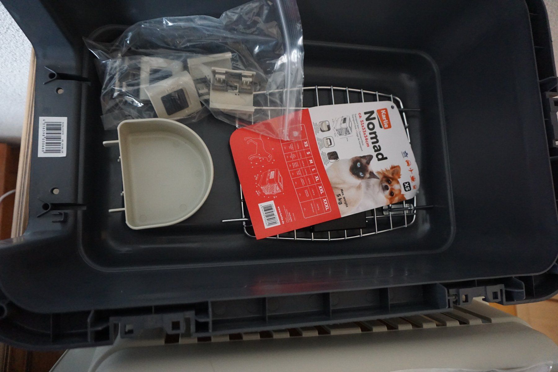 Gabbie, trasporto & Sicurezza: Hunde-Katzen-Box – Nuovo (secondo la descrizione) da Hochdorf venduto da Aguadulce 1