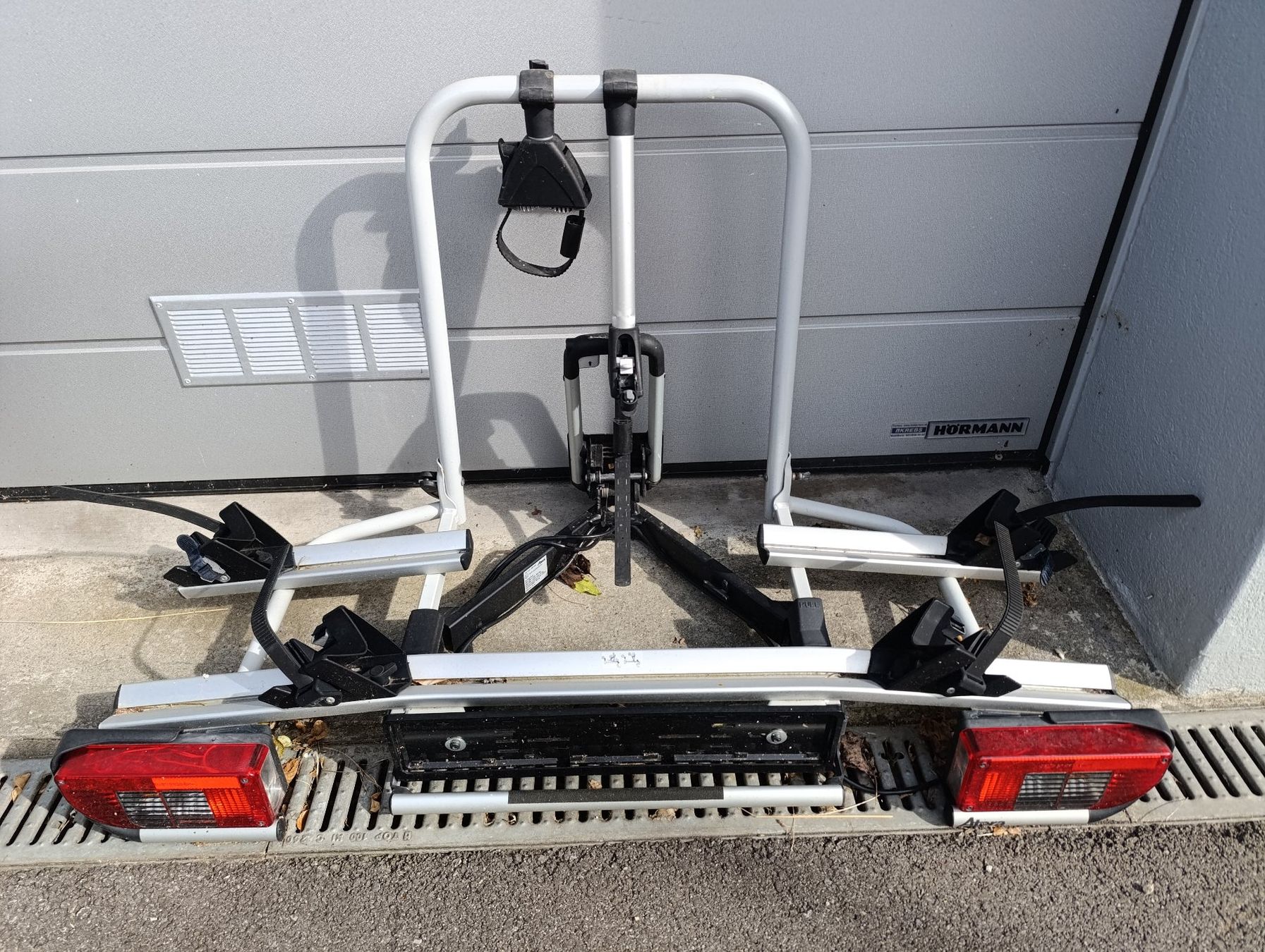 Accessori per altri veicoli: Autofahrradträger Atera 57kg – Usato da Zollikofen venduto da Mukipun