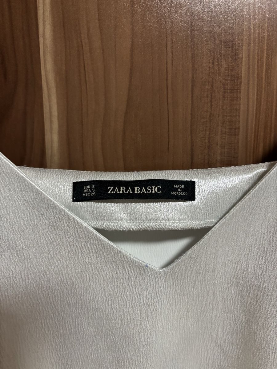 Zara Kleider: Zara Kleid Seidenoptik silber Grösse S  – Neu (gemäss Beschreibung) aus Arbon von Viktoriaa 1