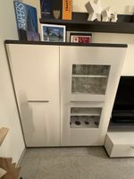 Schöner Vitrinenschrank zu verkaufen, Top Zustand!