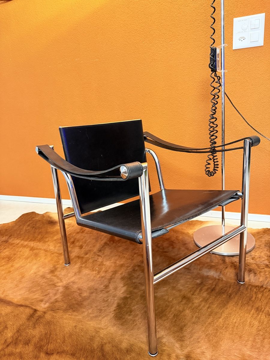 Cassina Poltrone: Original Cassina LC1 Sessel – Usato da Grenchen venduto da Nur_2540