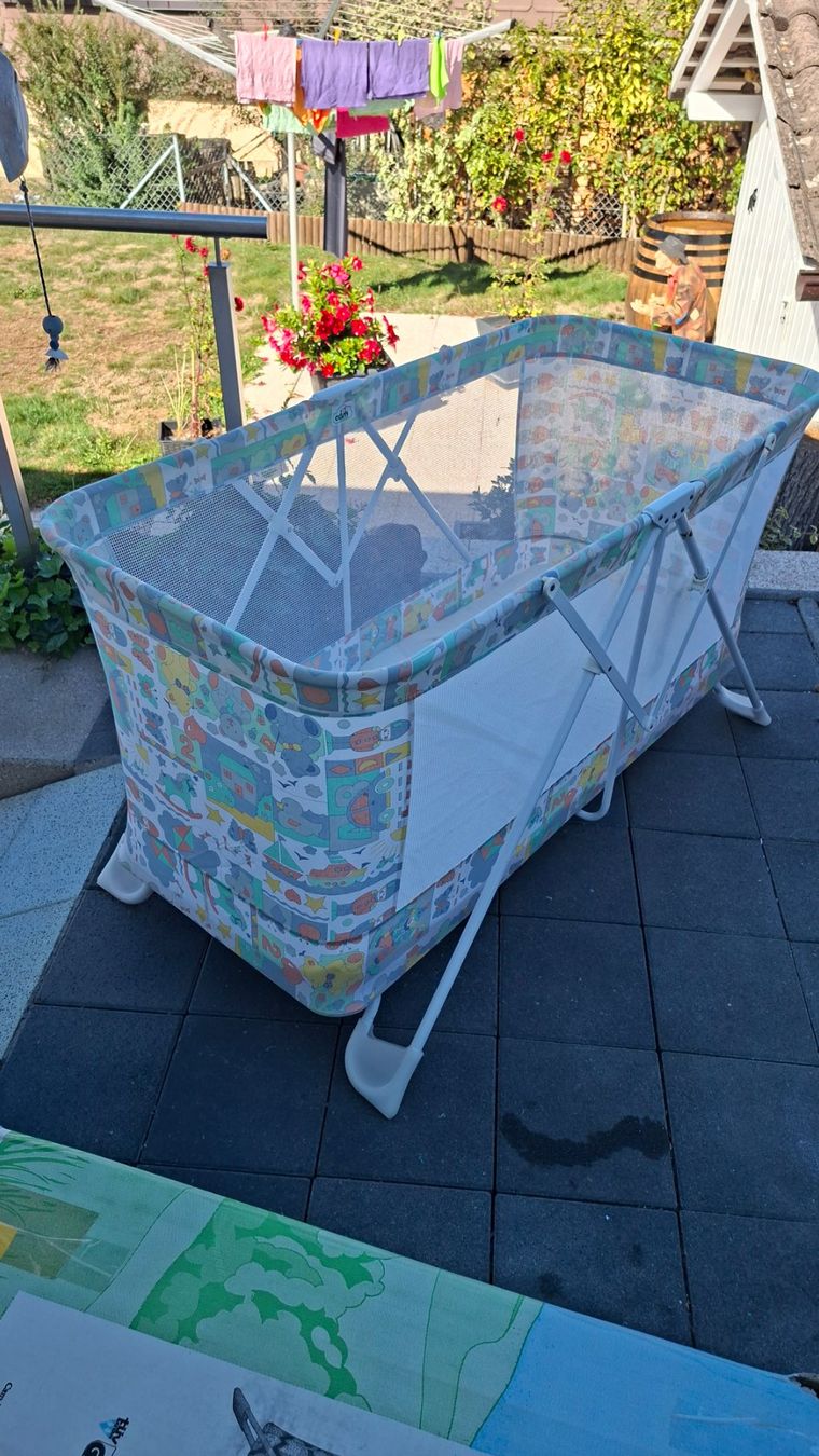 Betten: Petit lit bébé – Gebraucht aus Vicques von Laffaire11 1