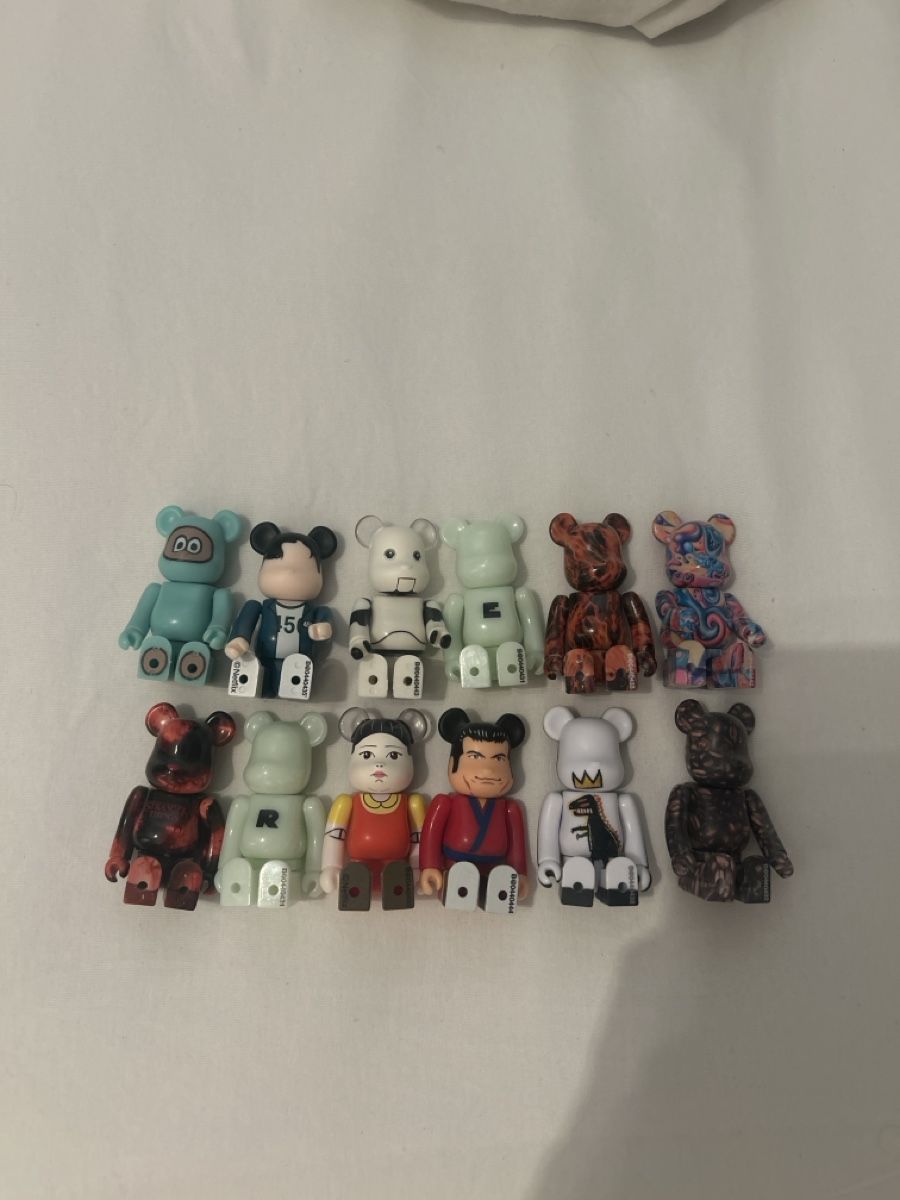 Statuette: Be@rbrick Figuren 12 Stück – Nuovo (secondo la descrizione) da Kriens venduto da lor_2x76