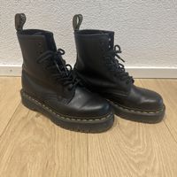 Dr. Martens Stiefel