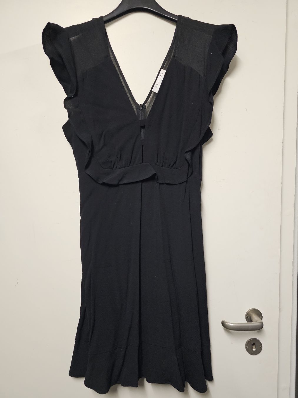 Sandro Vestiti: Robe Noire Sandro/Coupe originale,stylée, chic/Viscose/T:38 – Nuovo (secondo la descrizione) da Basel venduto da Paloma6261