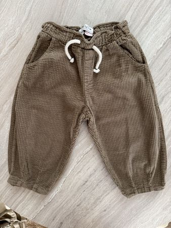 Hosen Zara Cord braun Grösse 98 2-3 Jahre