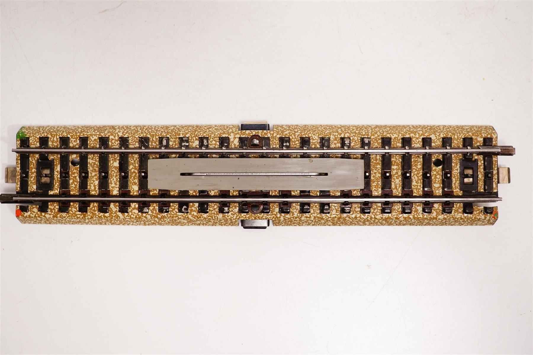 Märklin Modellini di ferrovie: A# Märklin 7193 Kontakgleis – Usato da Uetendorf venduto da tigermuegi 1