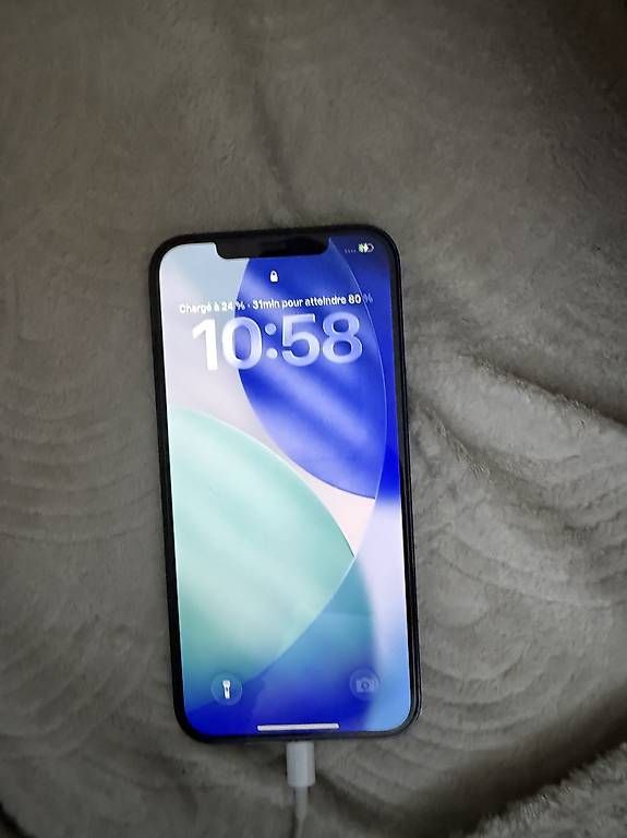 Apple Portables: iPhone 12 pro max – D'occasion à Genéve par 9atoussa 2