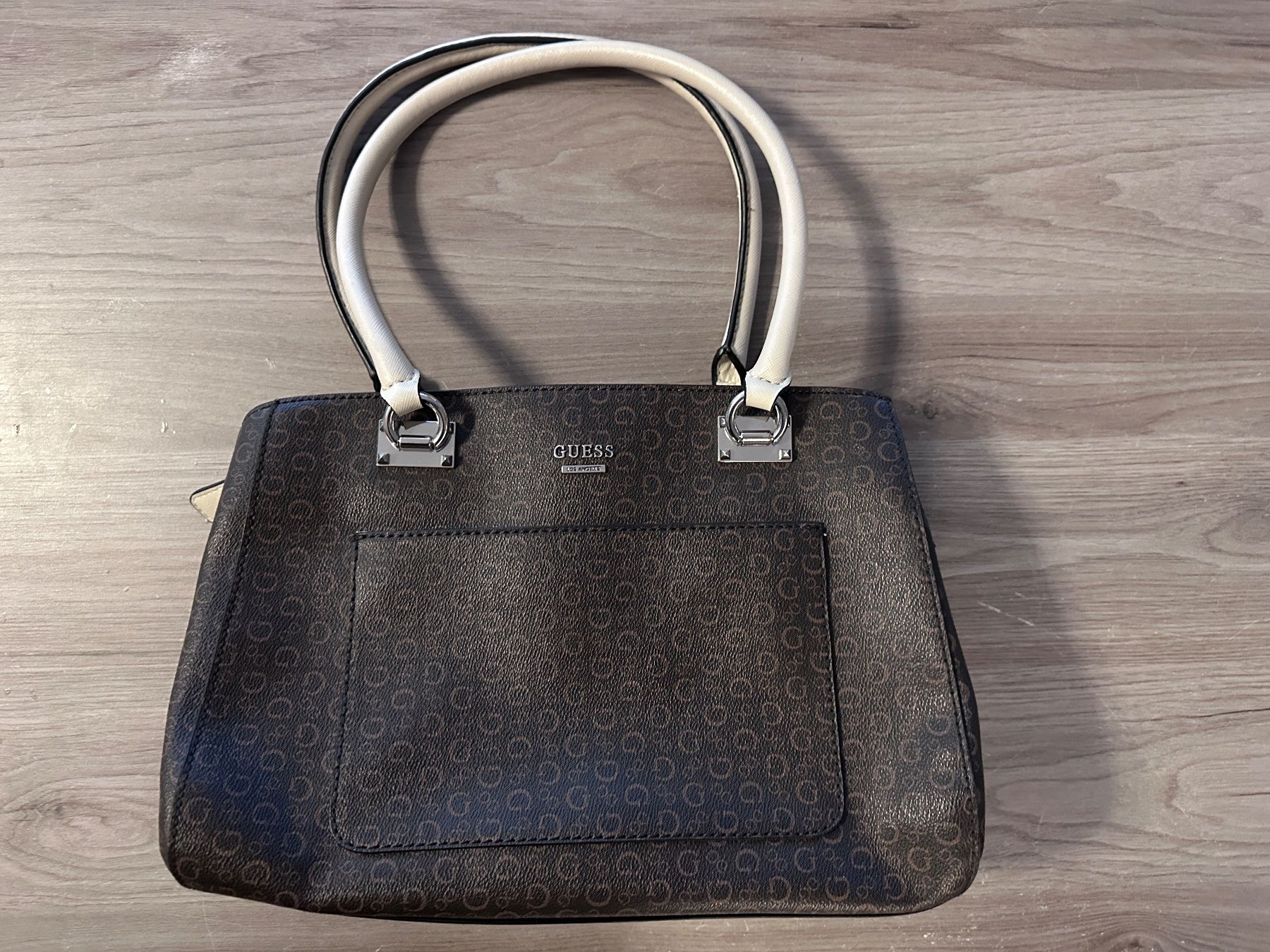 Guess Borse da donna: Sac à mains Guess – Usato da Yverdon-les-Bains venduto da emm_8yjg