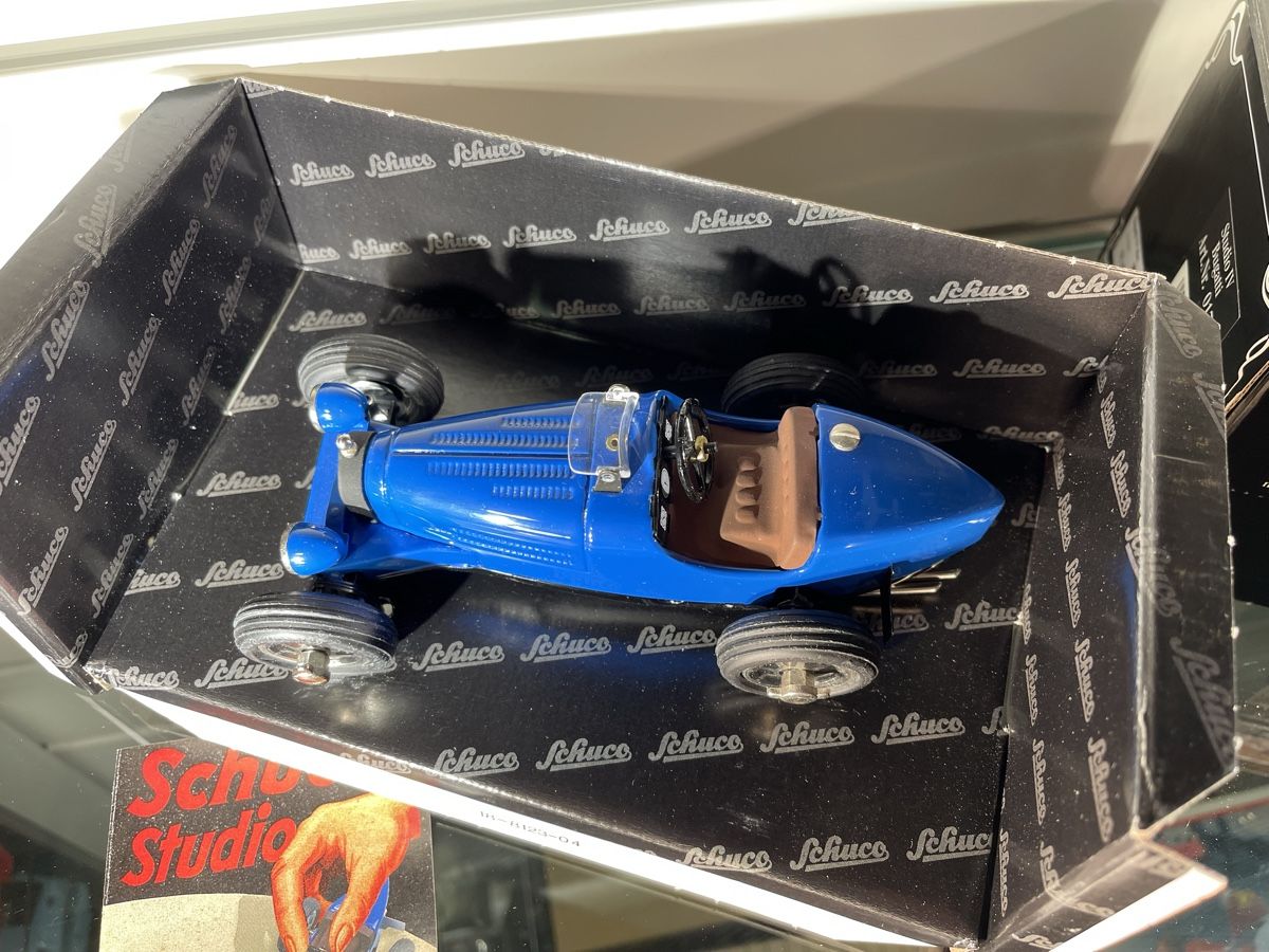 Schuco Modellautos: Schuco Studio IV Bugatti blau, OVP, Nr. 01740 – Neu (gemäss Beschreibung) aus Siebnen von speedy63 4