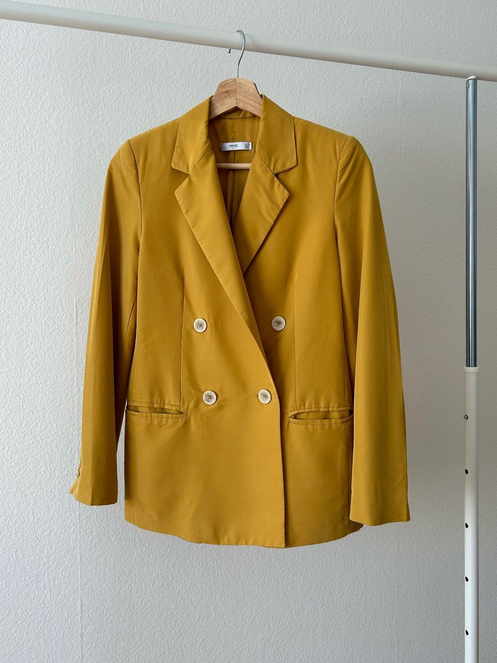 Mango Giacche: MANGO blazer – Usato da Zürich venduto da _nathalie_