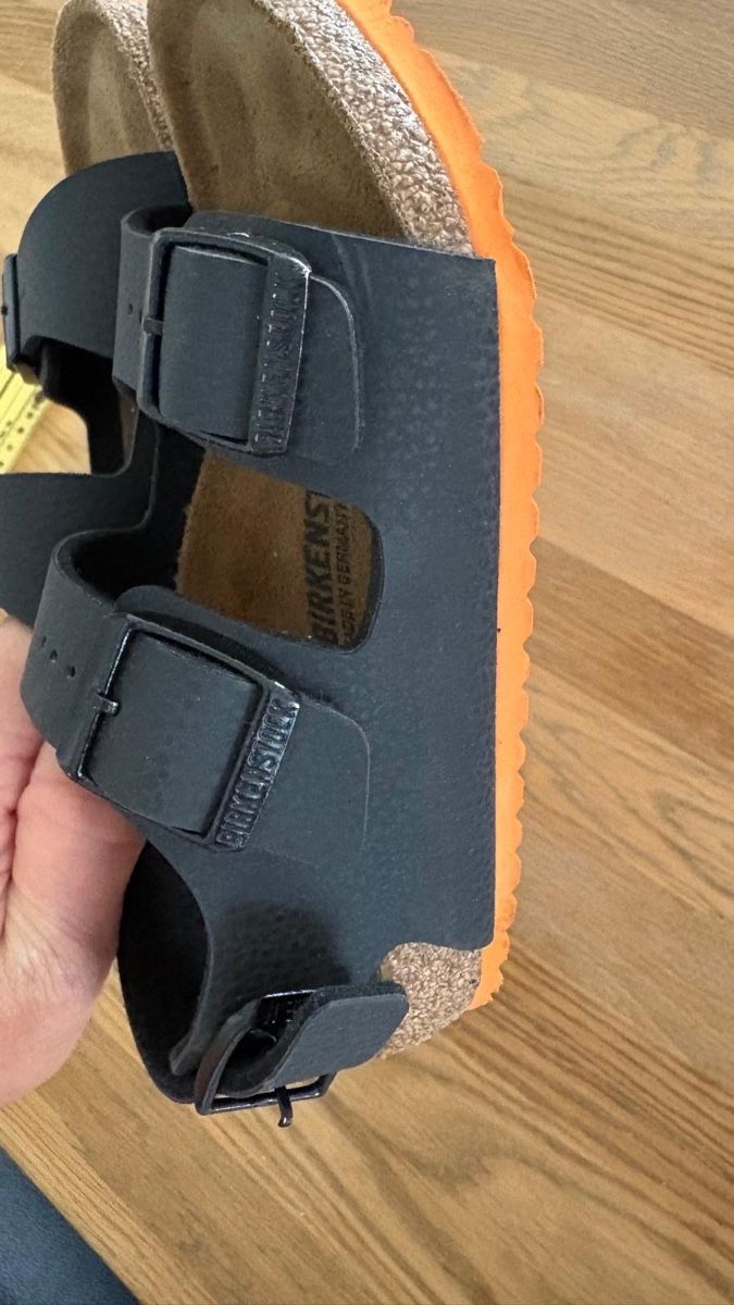 Birkenstock Scarpe per ragazzi: Birkenstock Kinder Hausschuhe Gr. 30 – Usato da Ostermundigen venduto da katant 2