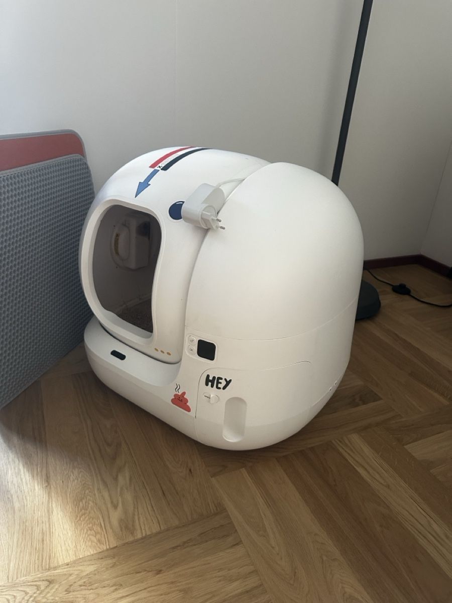 Gattaiole: Automatic Pet Litter Box White  – Usato da Zürich venduto da opr_c8ry
