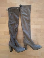 Graue Overknee Stiefel in Wildleder Optik, Grösse 38