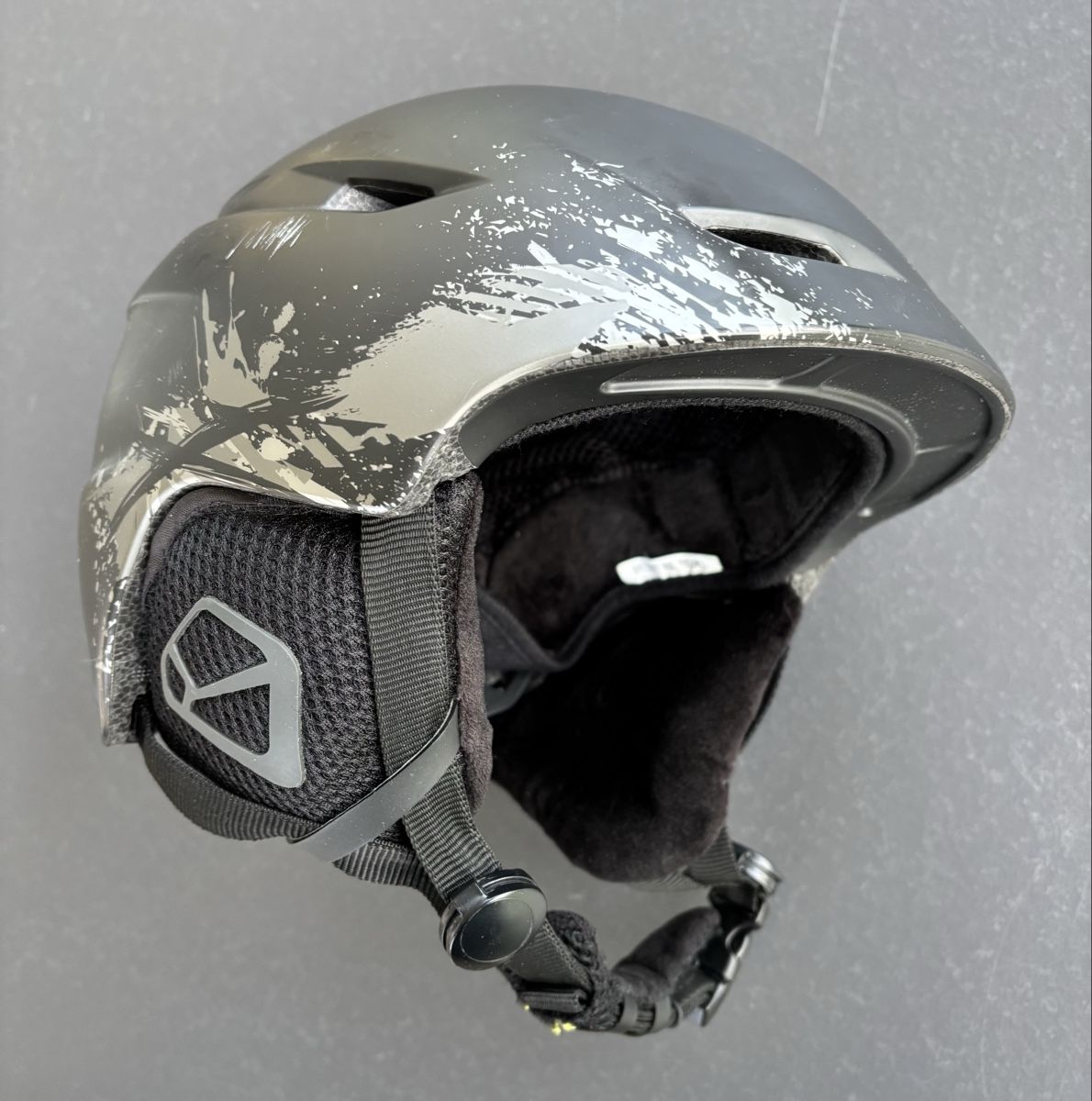Caschi: Ski / Snowboard Helm, Gr M/L 56 - 59cm, antrazit – Usato da Rothrist venduto da Dluna1