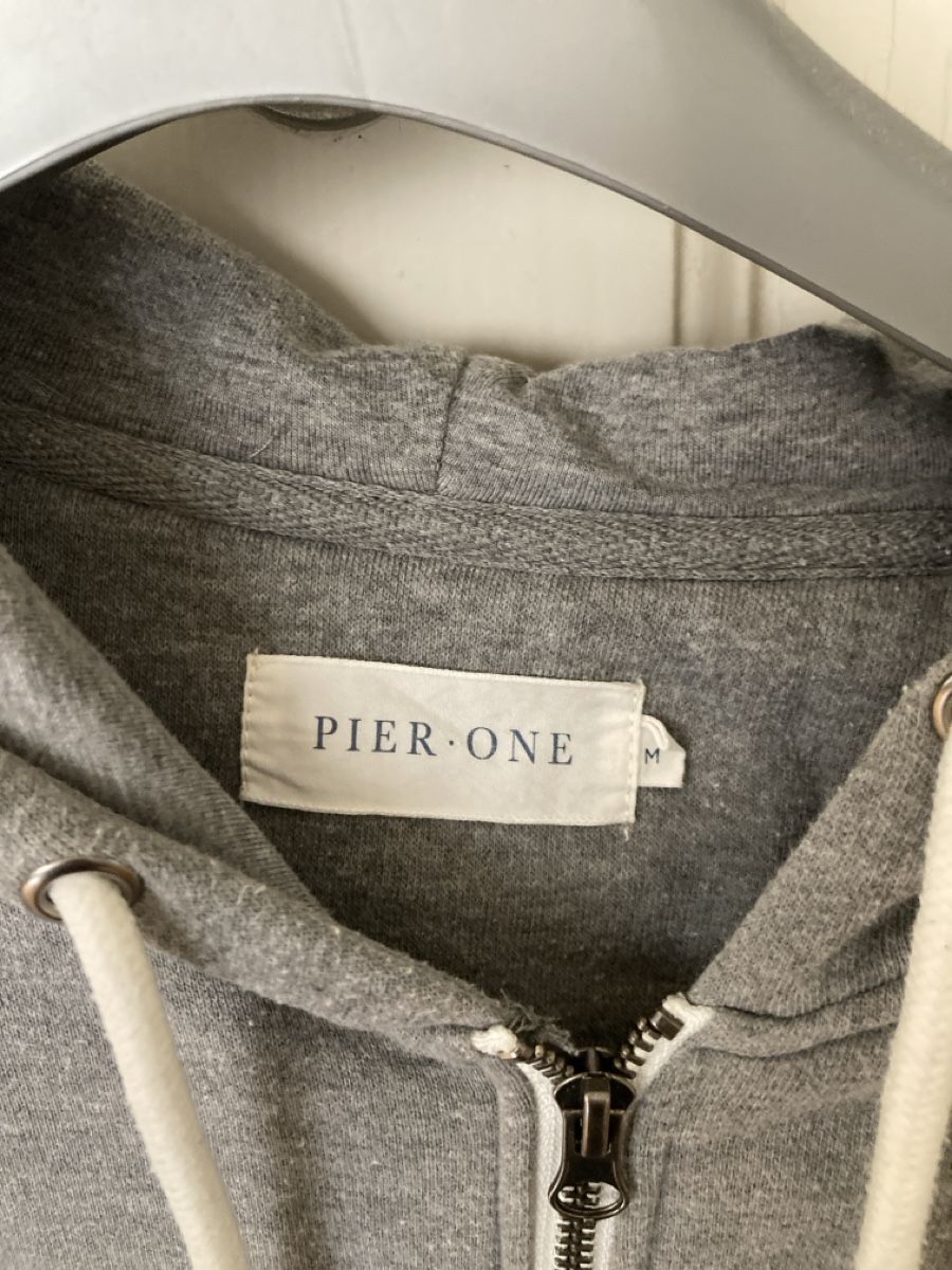 Pulls & Sweat-shirts: Kapuzenpulli – D'occasion à Zürich par LaraS30 1