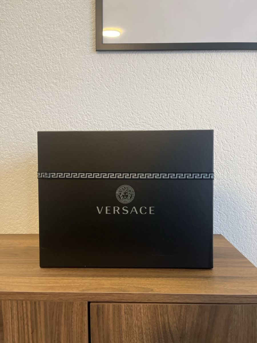 Scarpe da uomo: Versace sneaker T37 – Nuovo (secondo la descrizione) da Monthey venduto da srn_z9ww 7