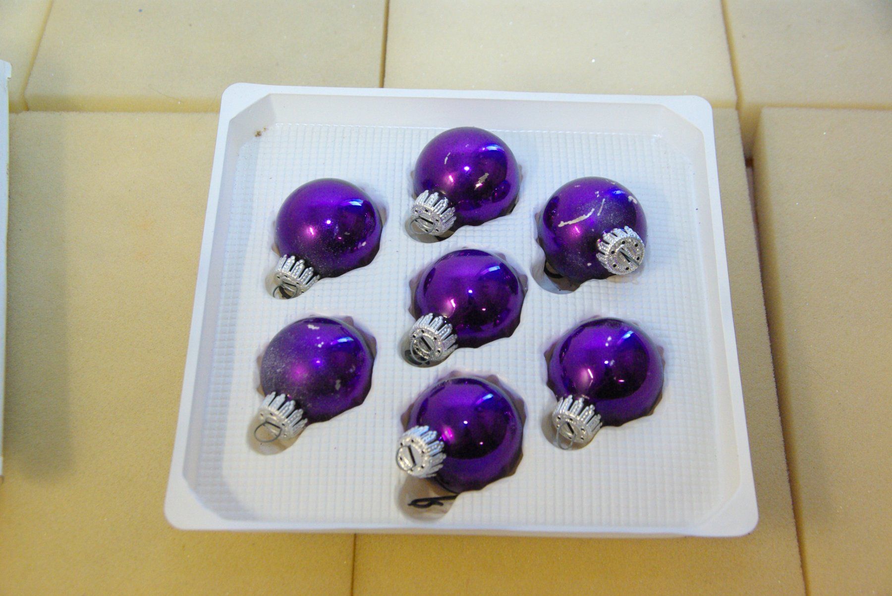 Tutte le decorazioni: Weihnachtkugeln violett, Glas-Baumschmuck – Usato da Herisau venduto da Cevianer1844