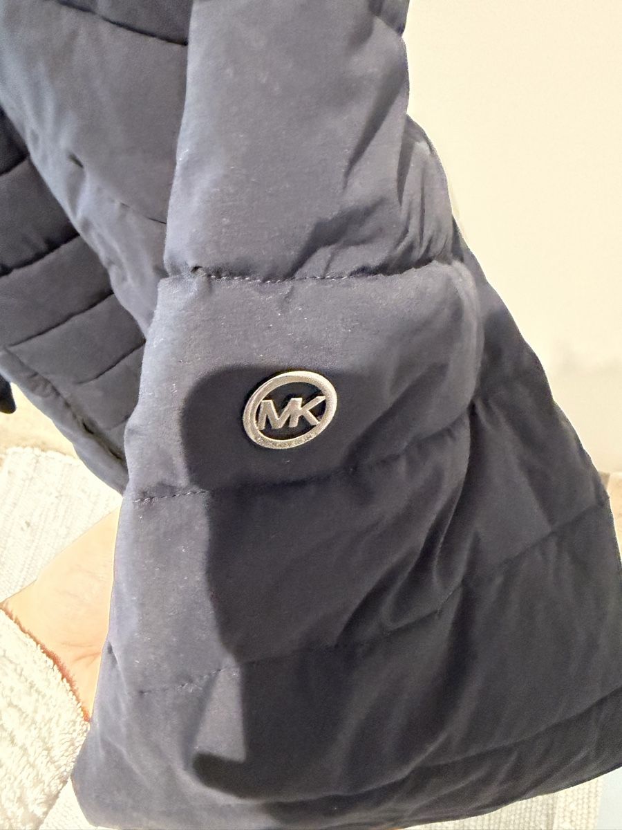 Michael Kors Jacken: Dunkelblaue Michael Kors Jacke – Gebraucht aus Oberarth von tobijost 1