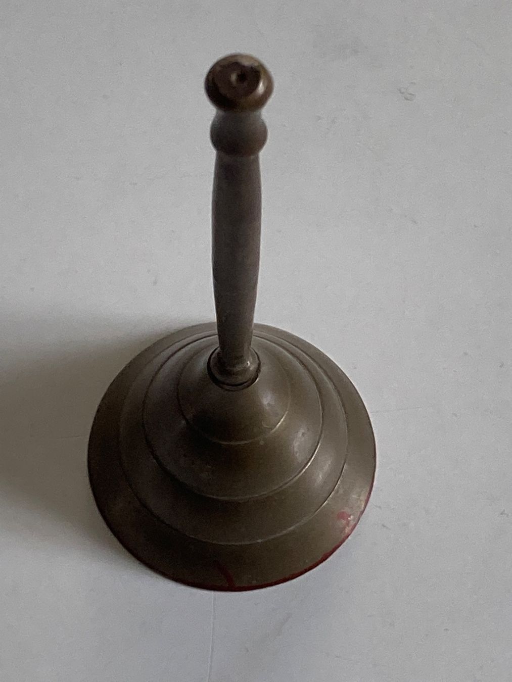 Campanacci mucche: Kleine Tischglocke aus Messing – Usato da Zürich venduto da Chaeffeler 3