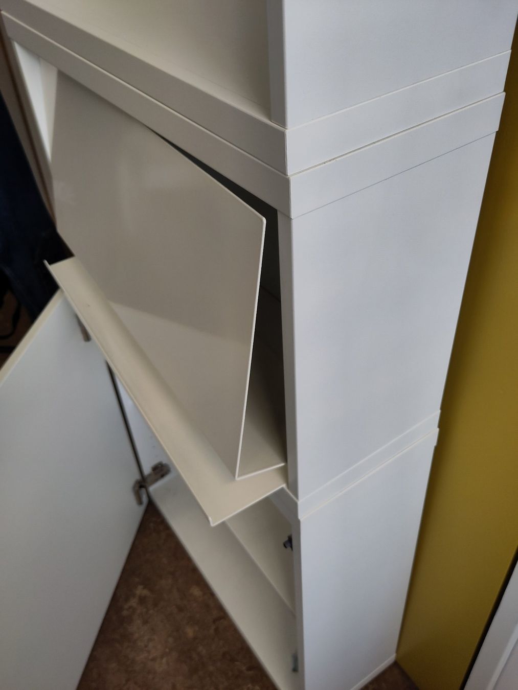 Ikea Cassettiere: IKEA Besta Modul Sideboard Turm – Usato da Deitingen venduto da Sun-Power 1