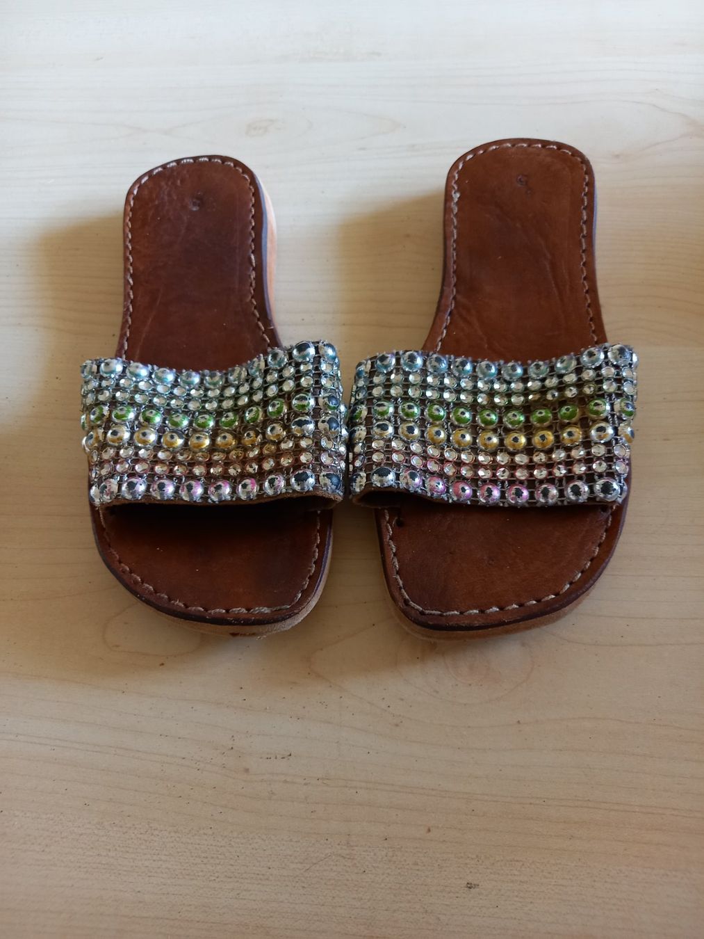 Scarpe per ragazze: Mädchen Sandalen, braunes Leder, Strass , Grösse 32 – Usato da Möhlin venduto da dom_96nf 1